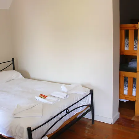 Burwood Bed And Breakfast-2